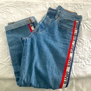 Gorgeous Levi’s LIMITED EDITION JEANS.
